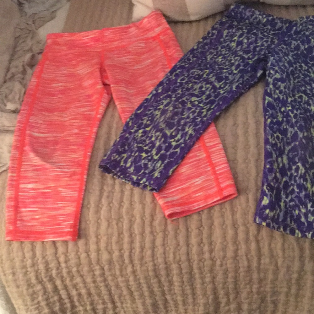 Old Navy girls size 6/7 go dry 3/4ths leggings